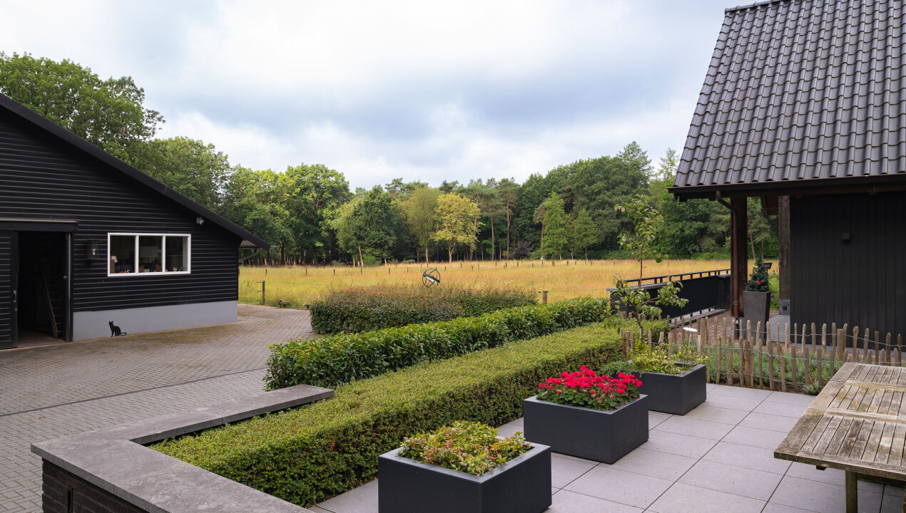 BHN-_dsc0838-landelijke-bostuin-villa-Garderen-LR-15