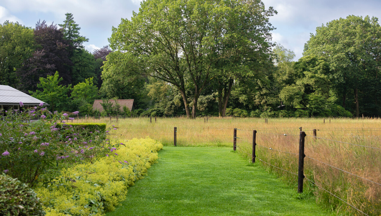 BHN-_nz86106-landelijke-bostuin-villa-Garderen-LR-43