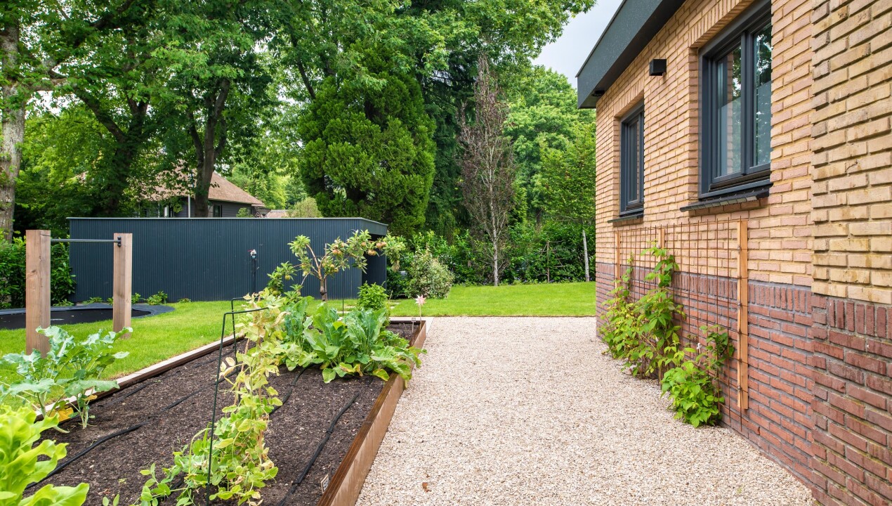 BHN_78F9709_villatuin-Huizen-LR-64