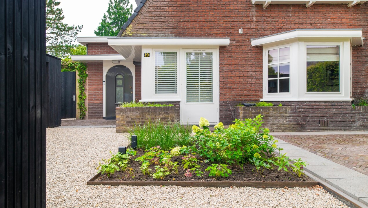 BHN_78F9722_voortuin-Naarden-LR-25